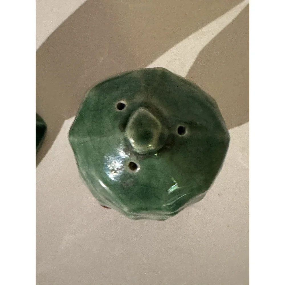 McCoy USA POTTERY Cucumber & Mango Pepper Range Size Salt & Pepper Shakers
